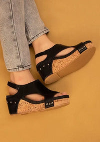Hannah Sandals - Jessiz Boutique