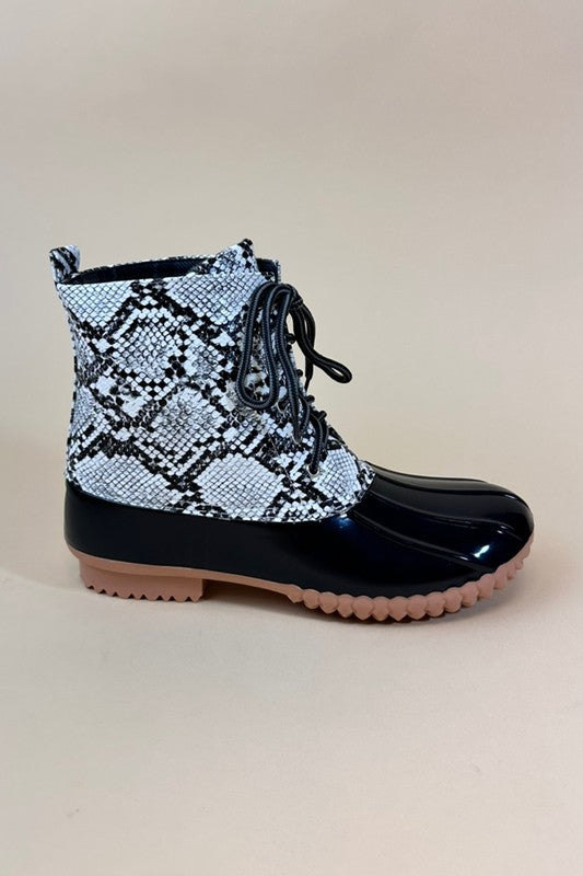 LACE UP WINTER RAIN BOOT SORREL