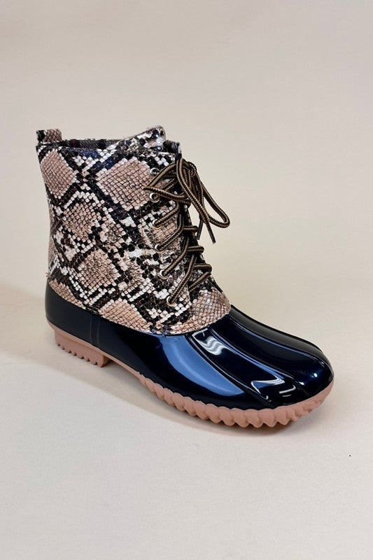 LACE UP WINTER RAIN BOOT SORREL