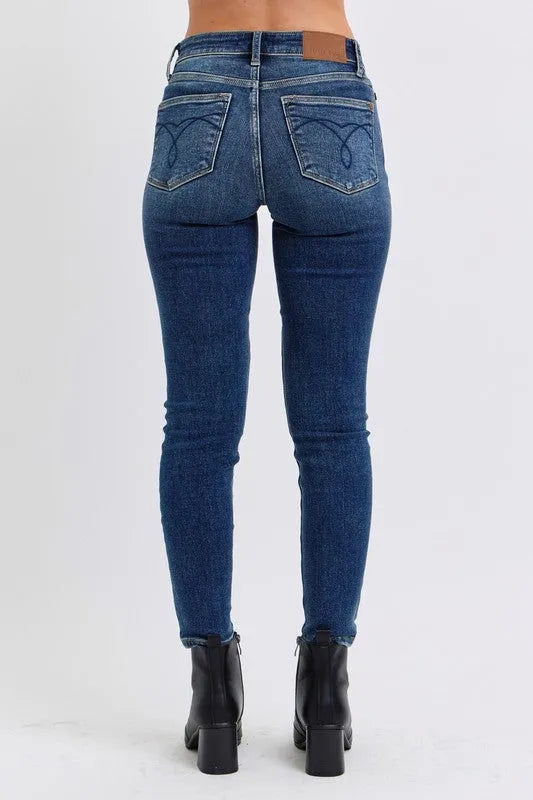 Judy Blue Full Size Mid-Rise Waist Skinny Jeans with Thermal Lining