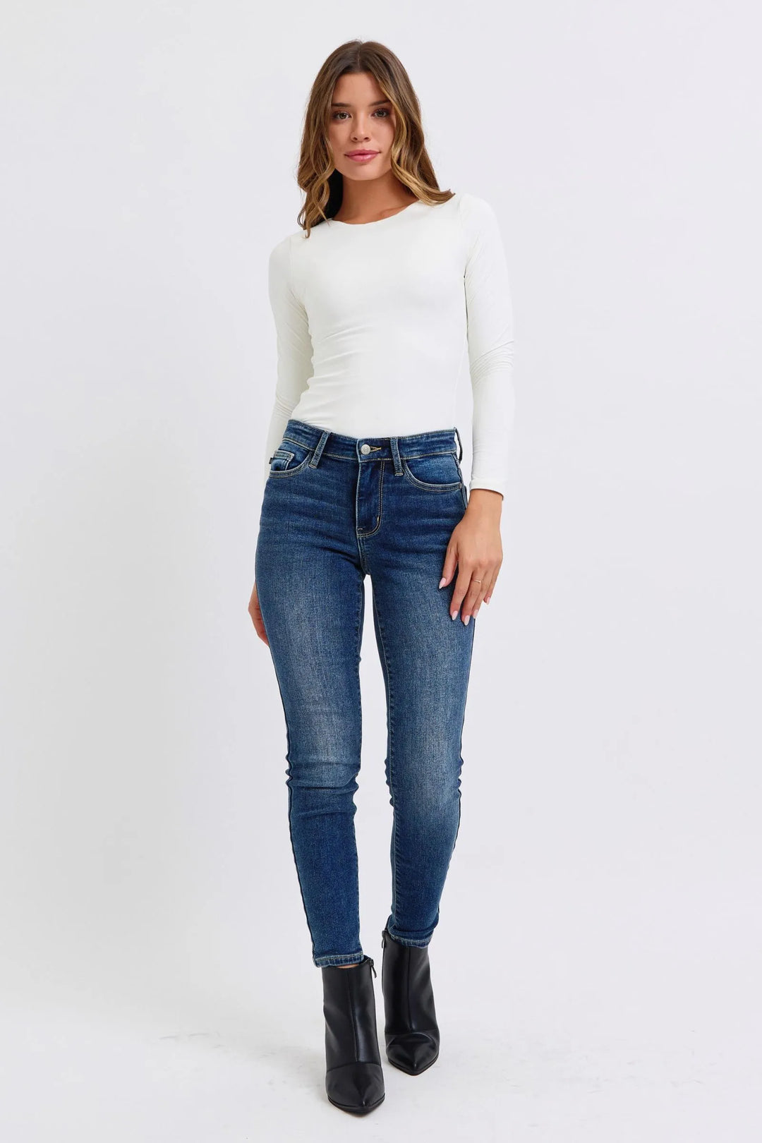 Judy Blue Full Size Mid-Rise Waist Skinny Jeans with Thermal Lining