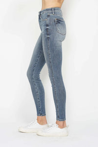 Judy Blue Full Size Tummy Control Contrast Wash Skinny Jeans