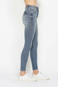 Judy Blue Full Size Tummy Control Contrast Wash Skinny Jeans - Jessiz Boutique