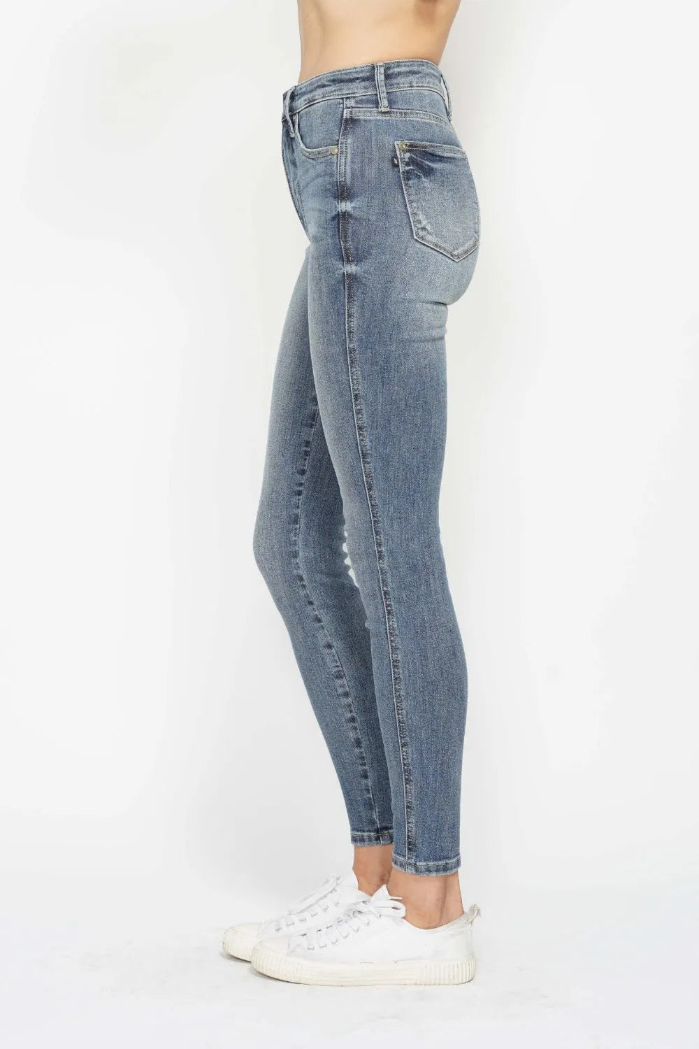 Judy Blue Full Size Tummy Control Contrast Wash Skinny Jeans - Jessiz Boutique