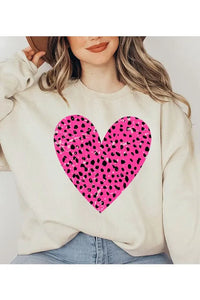 UNISEX FLEECE HEART SWEATSHIRT - Jessiz Boutique