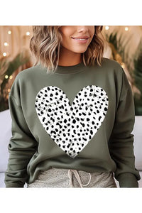 UNISEX FLEECE HEART SWEATSHIRT - Jessiz Boutique